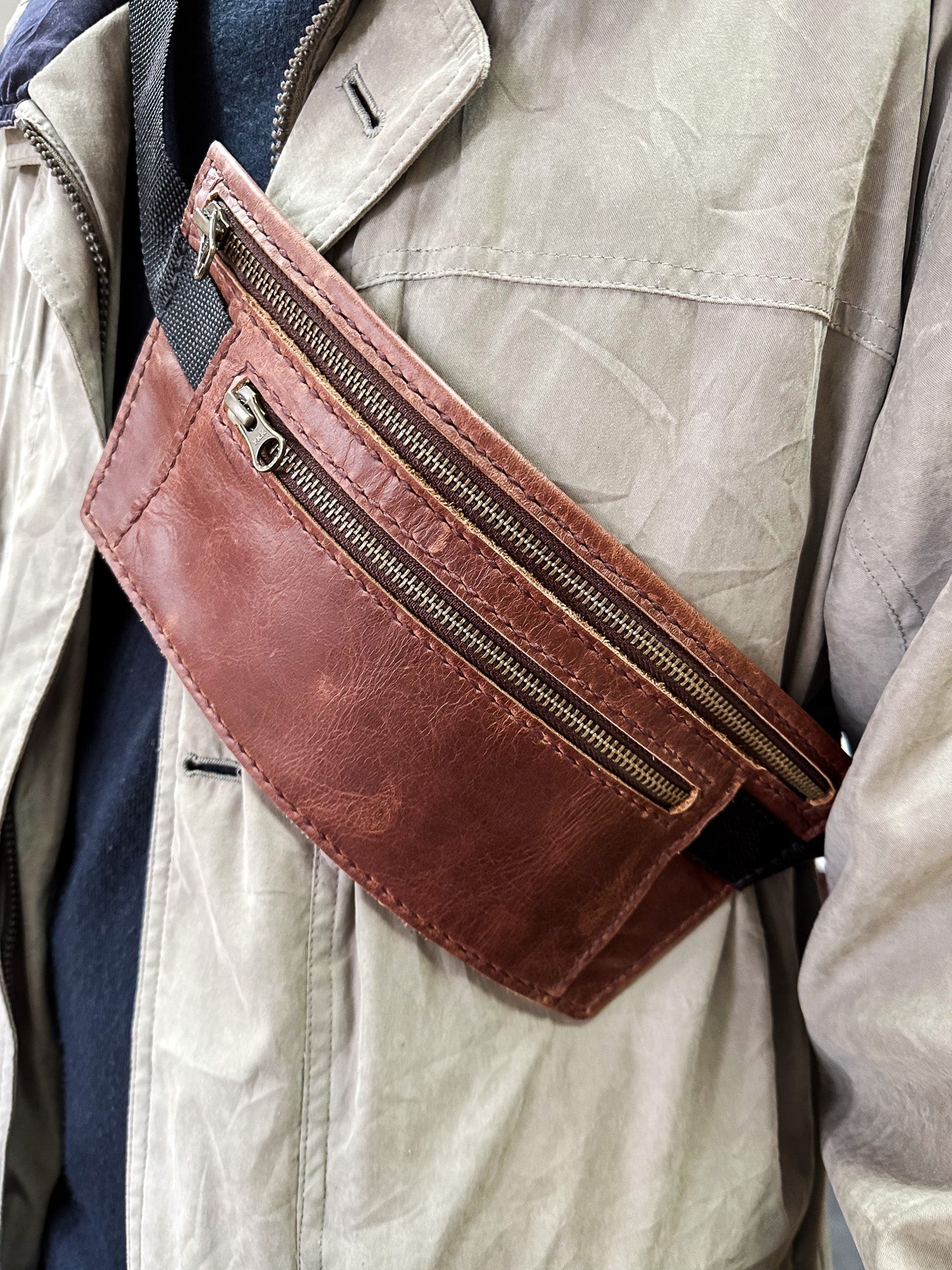 Sanna Leather Handcrafted Loxton Moonbag