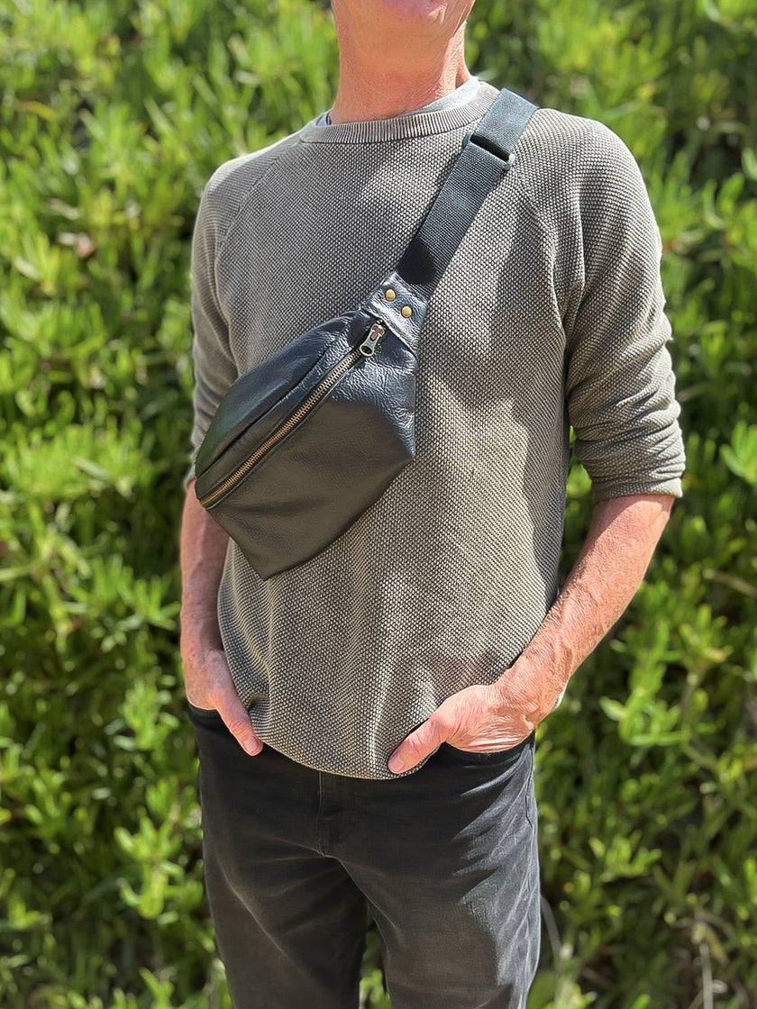 Sanna Leather Handcrafted George Soft Leather Moonbag